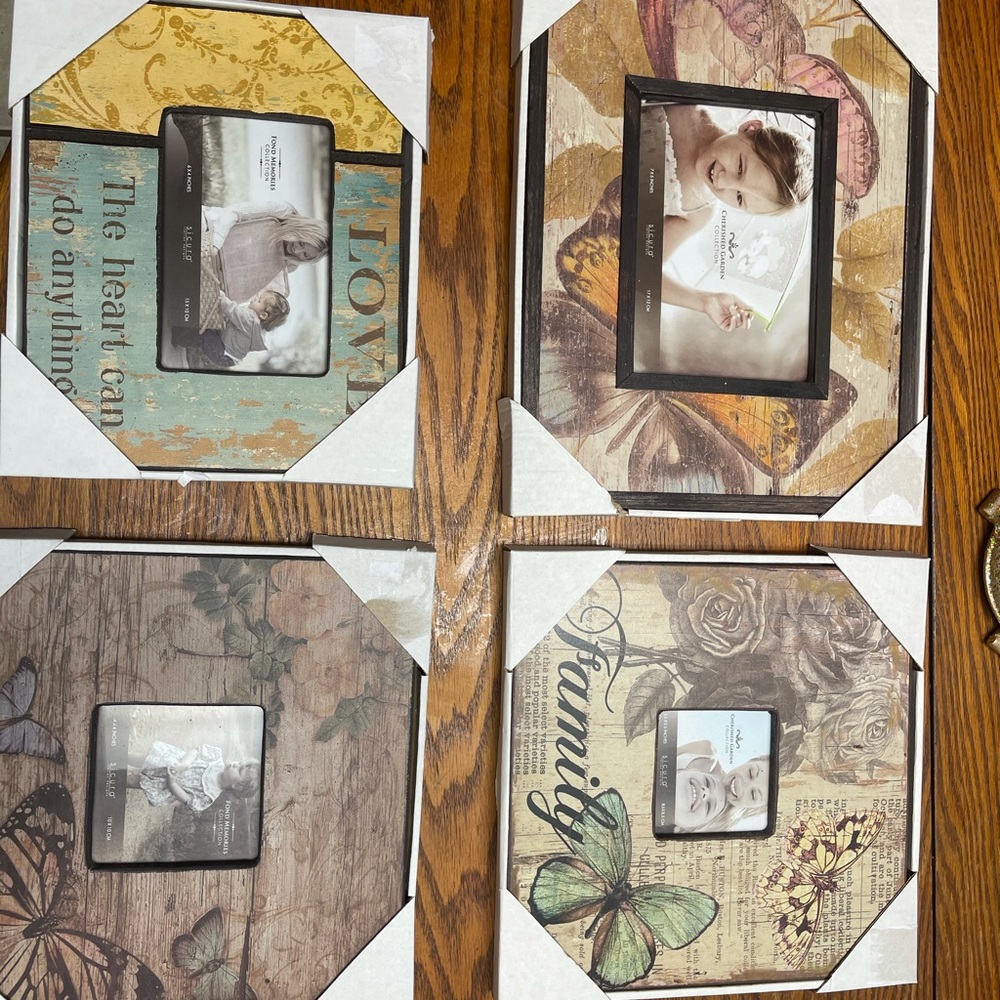 4 very nice picture frames  🦋
